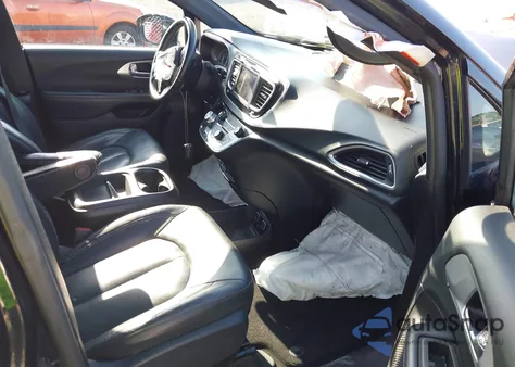 2020 Chrysler Pacifica Touring L z USA, uszkodzony, nr VIN 2C4RC1BG3LR250499